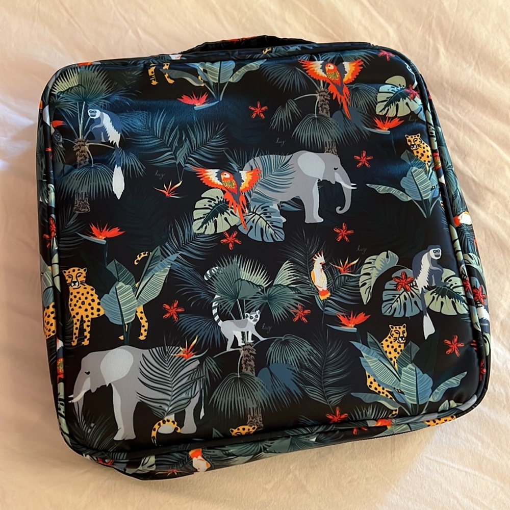 Lug Rummy/Bento Box EXCLUSIVE - Picture 7 of 10